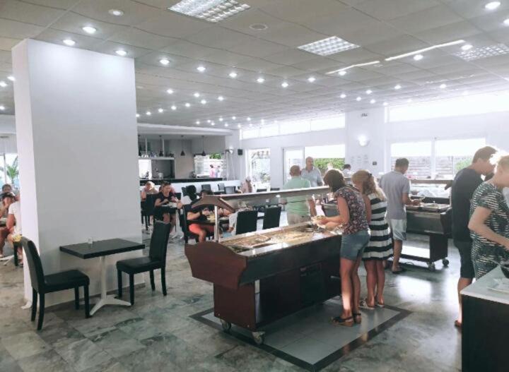Porto Plazza Hotel แอร์ซอนิสซอส ภายนอก รูปภาพ