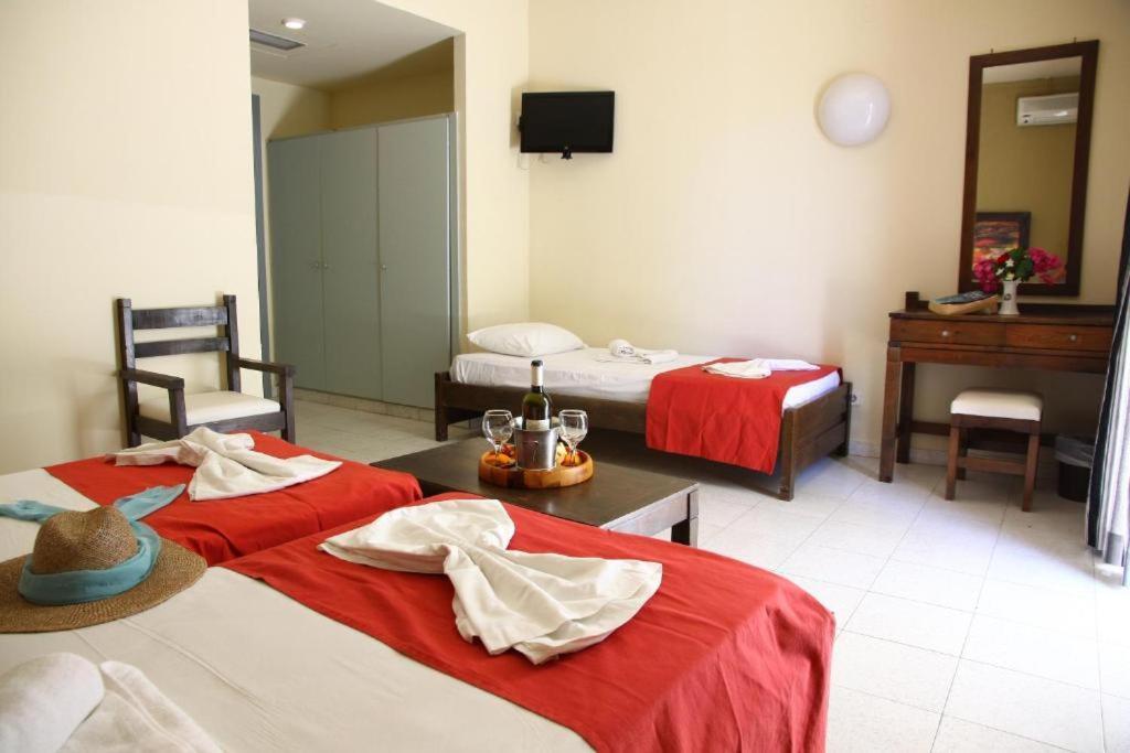 Porto Plazza Hotel แอร์ซอนิสซอส ภายนอก รูปภาพ